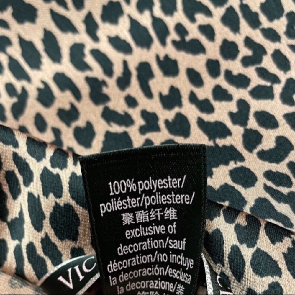 Victoria’s Secret Skirt Slit Satin Feel Side Button Midi Leopard Size 12 NWT - Picture 8 of 8